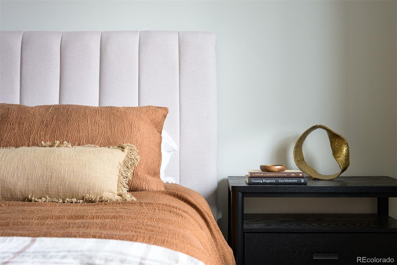 380 Sterling Loop Unit: 2