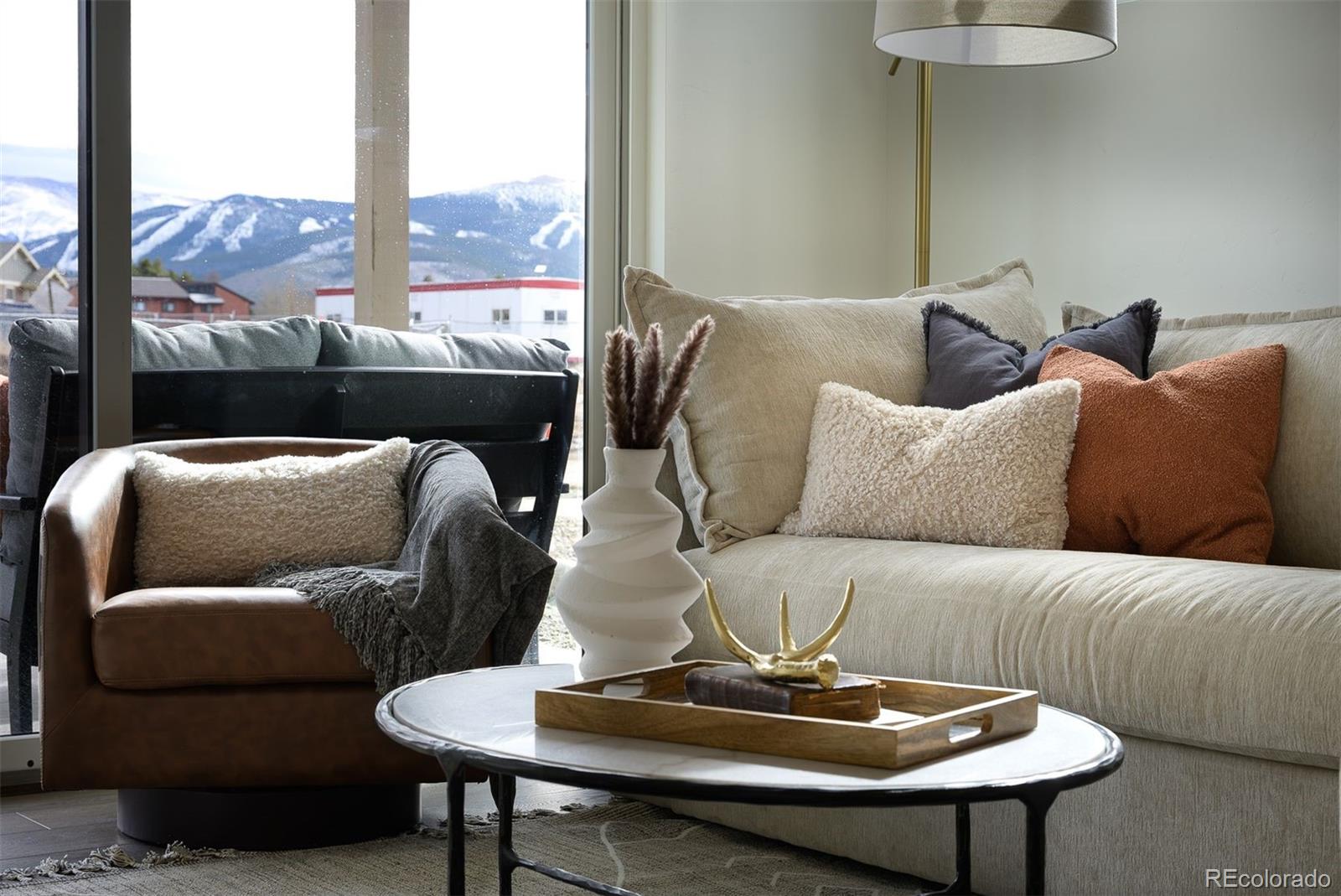 380 Sterling Loop Unit: 2