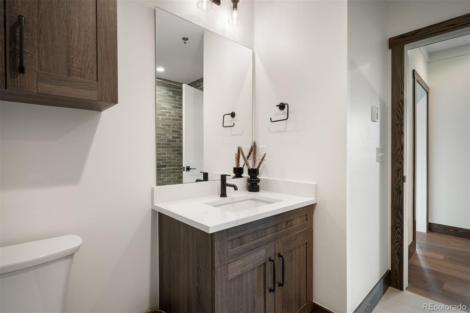 380 Sterling Loop Unit: 2