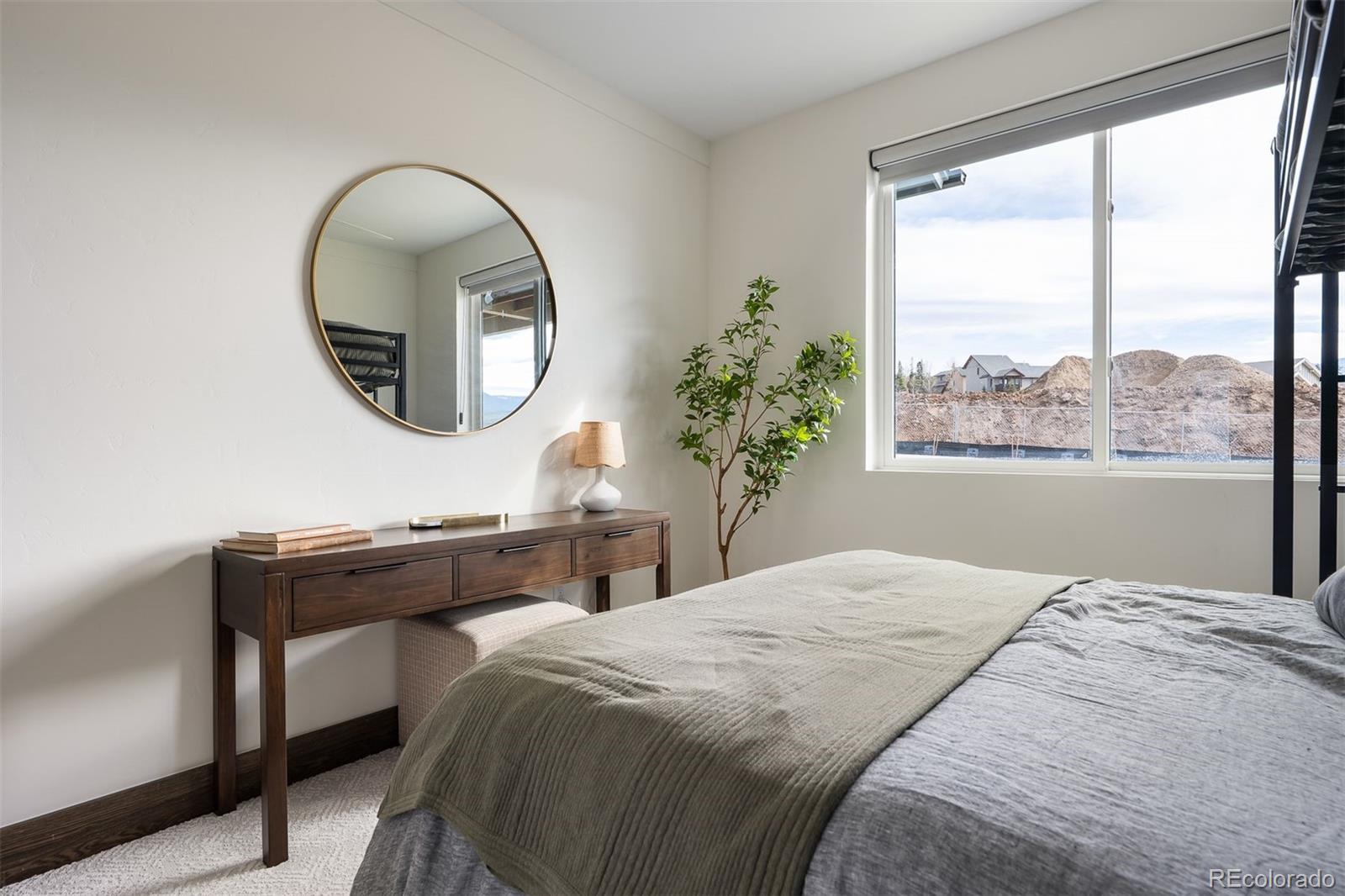 380 Sterling Loop Unit: 2