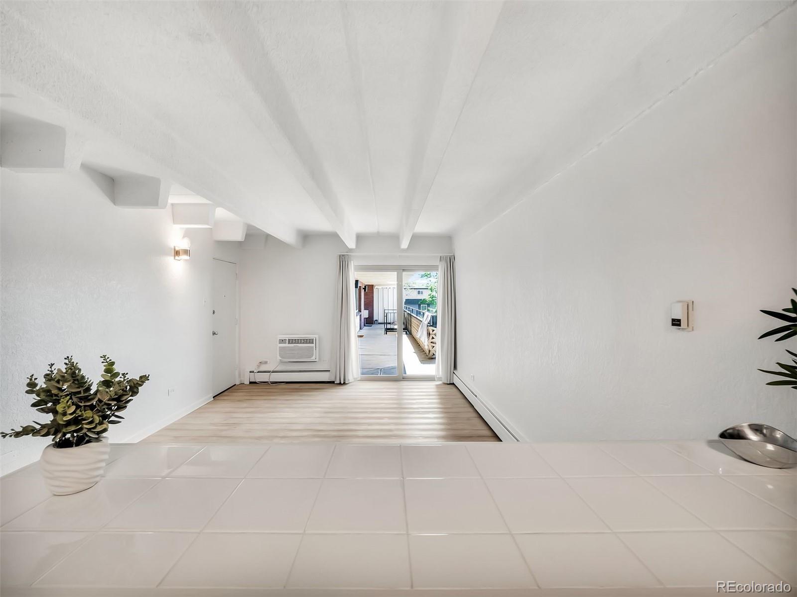 655 N Pearl Street Unit: 405
