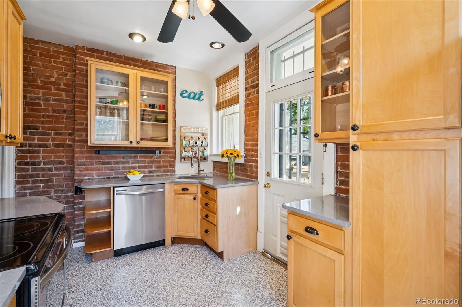 2218 N Gilpin Street