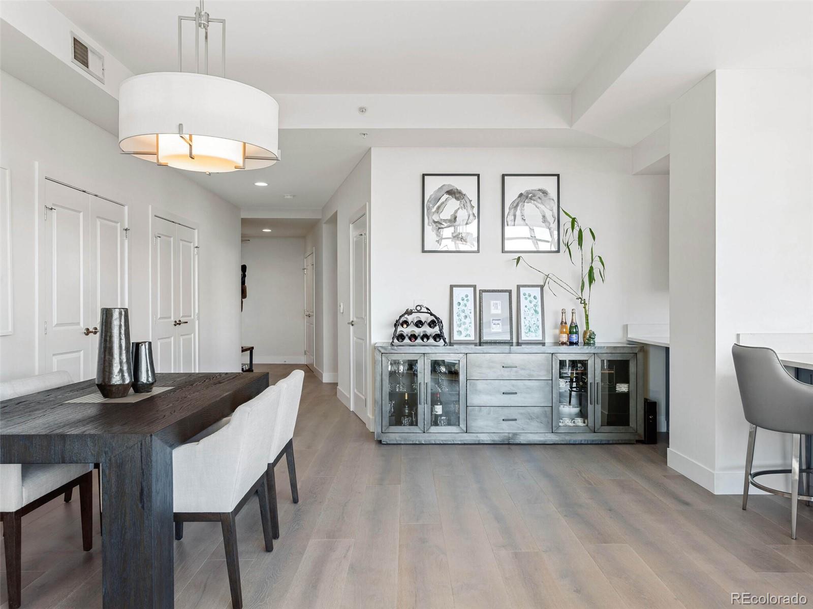 2001 Lincoln Street Unit: 1822L