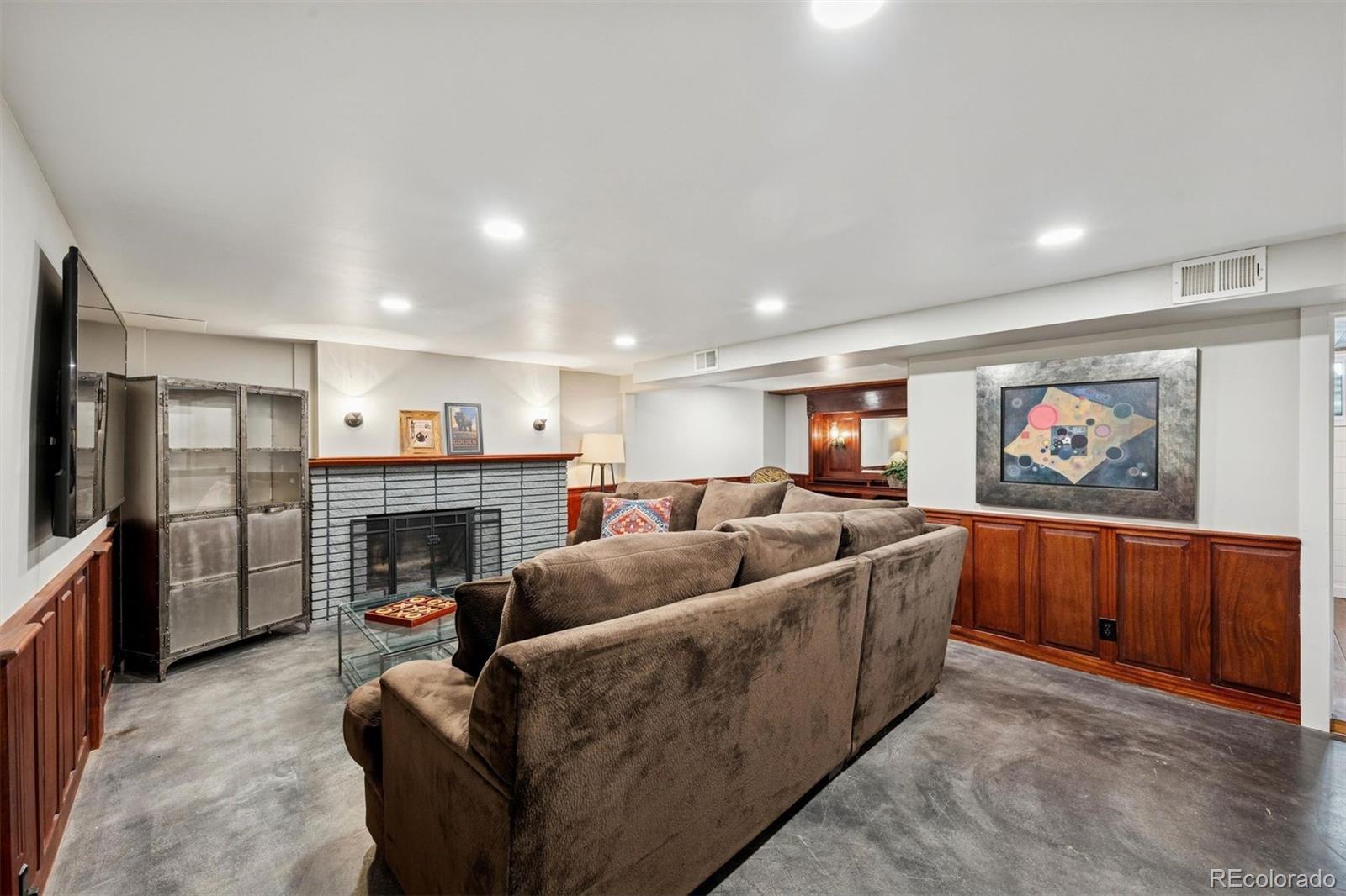 6600 W Virginia Avenue