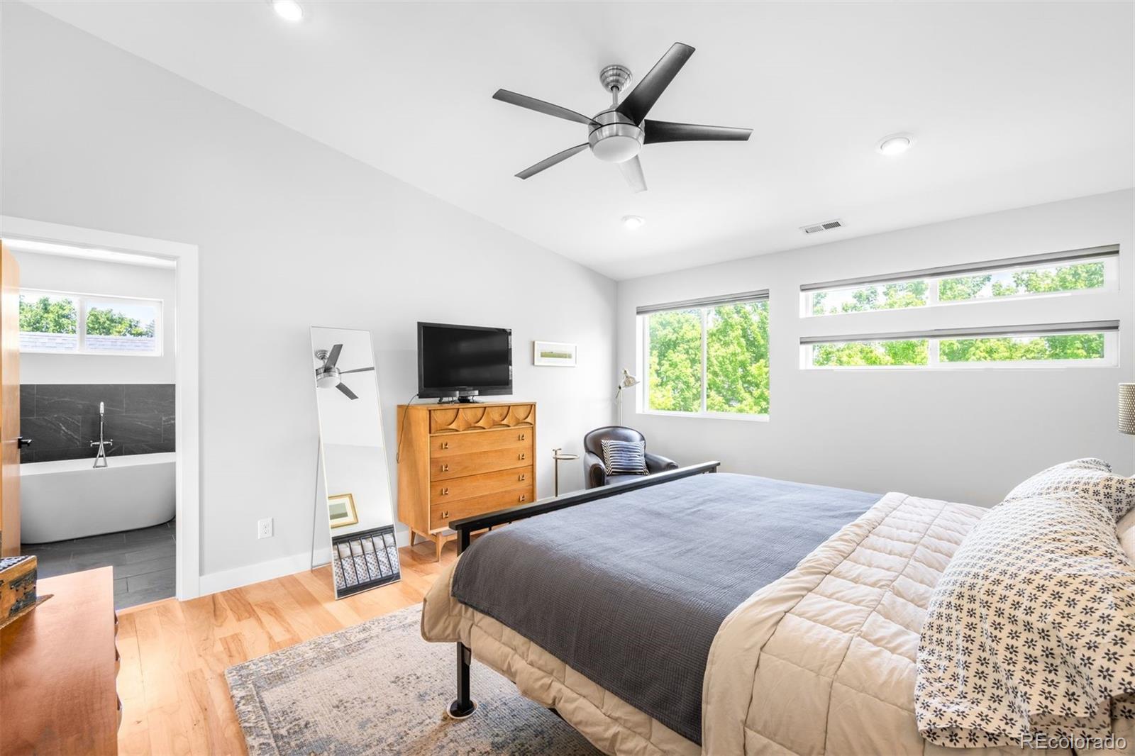 2669 N Cherry Street