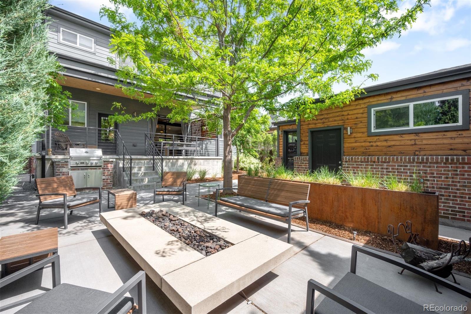 2669 N Cherry Street