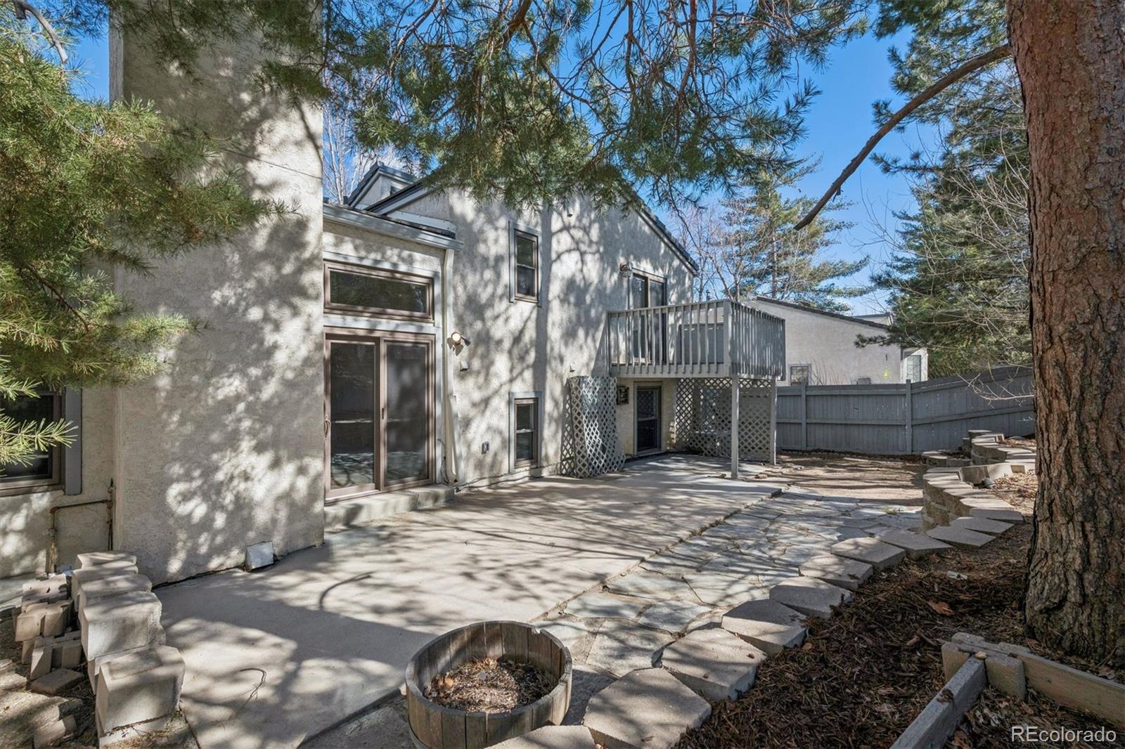 1655 S Syracuse Street