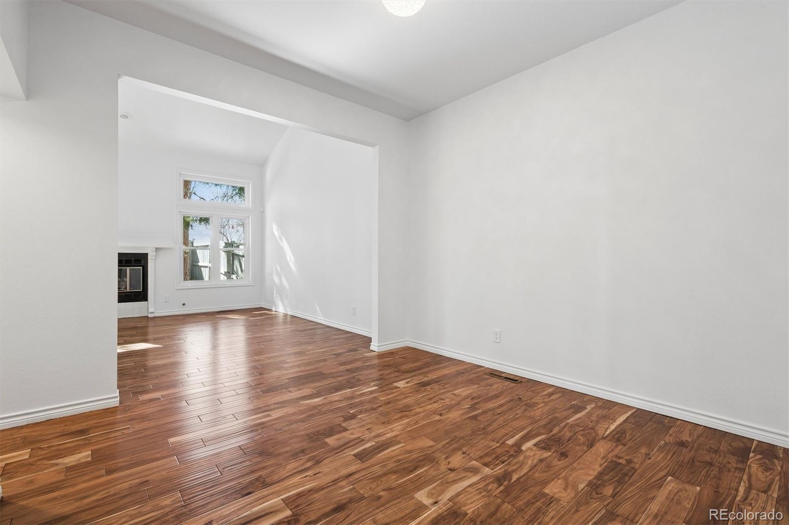 1655 S Syracuse Street