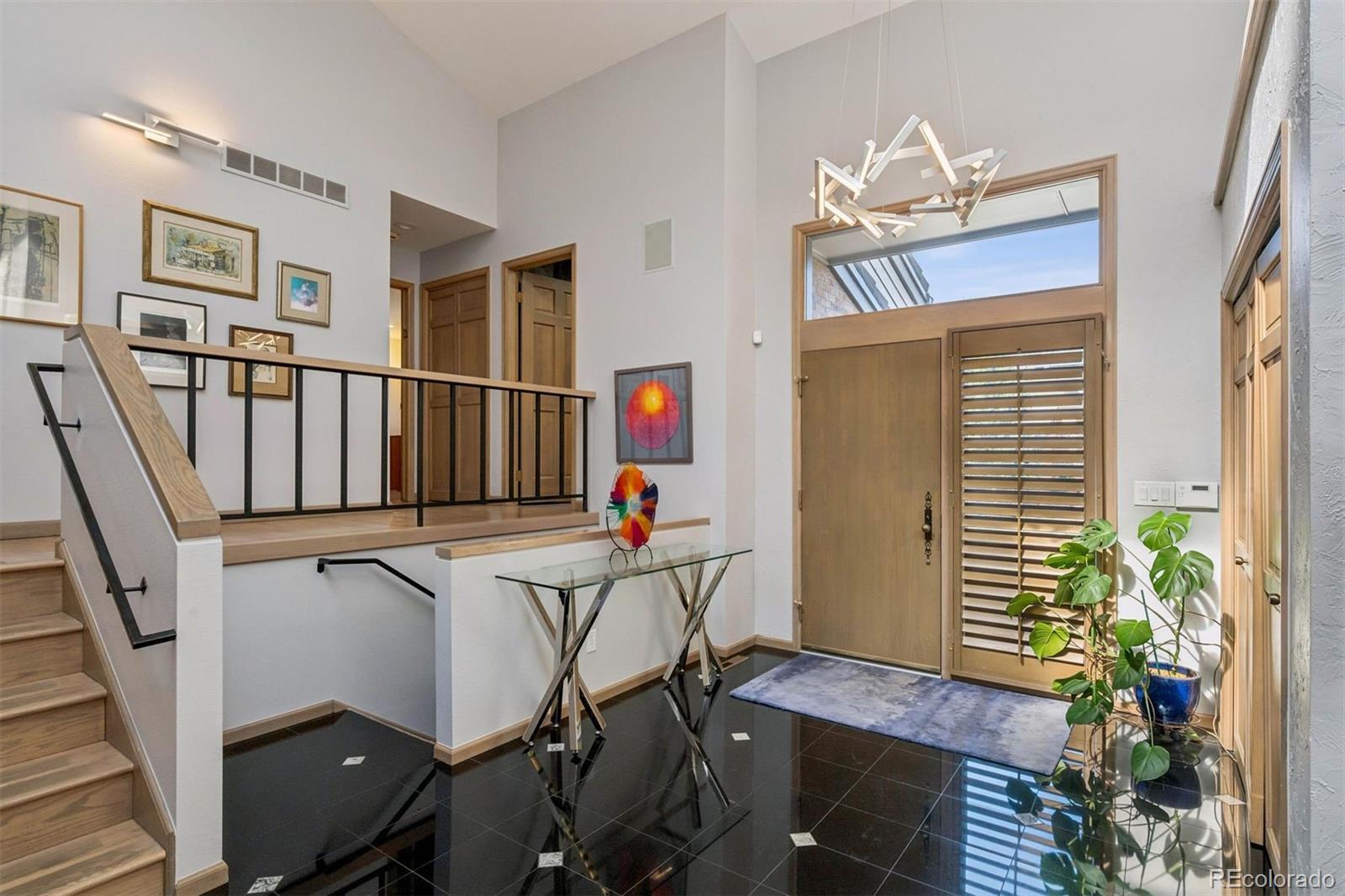 2777 S Elmira Street Unit: 17