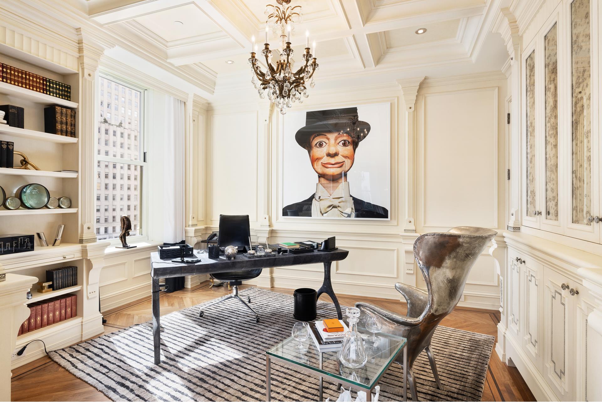 1 CENTRAL Park S 909