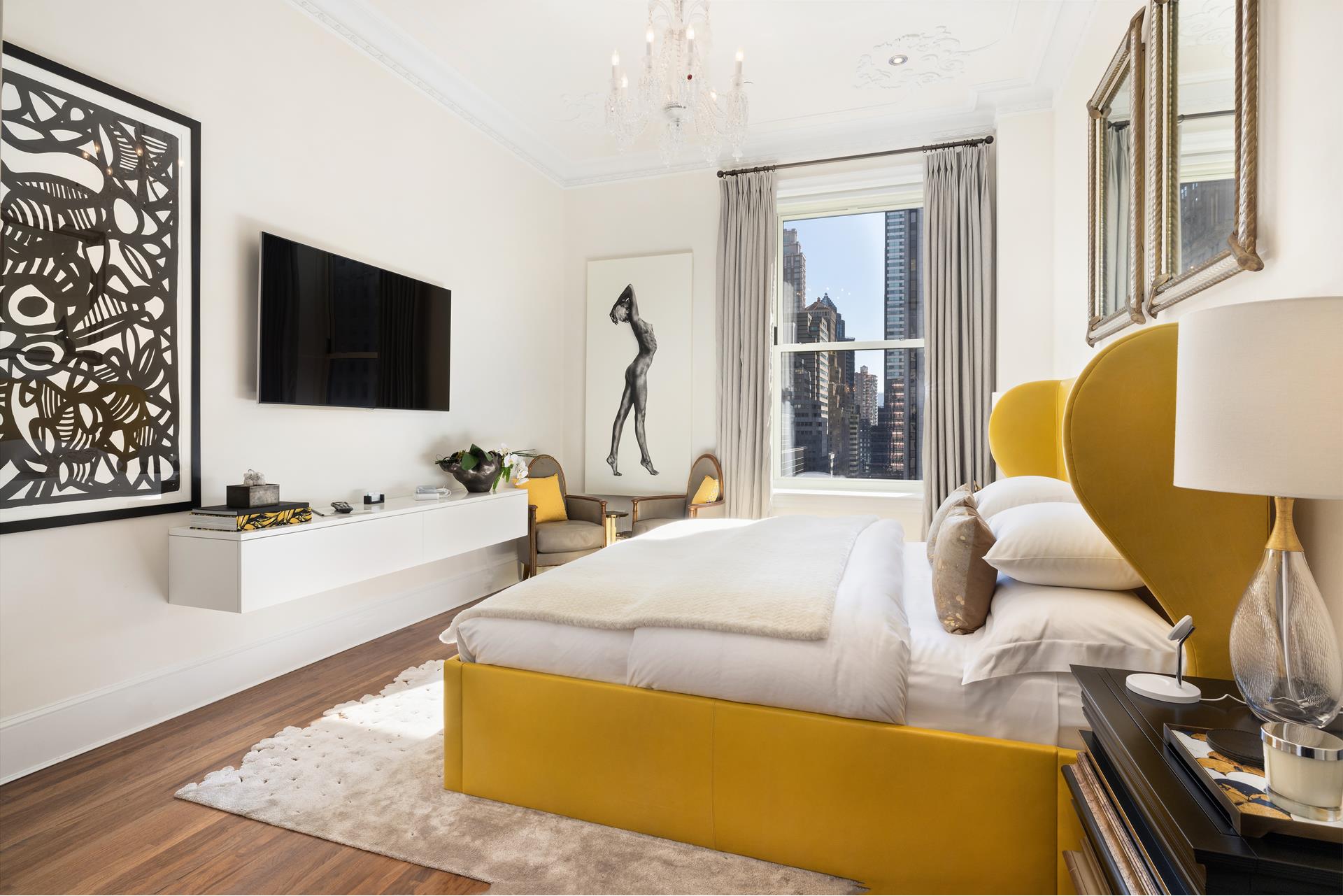 1 CENTRAL Park S 909