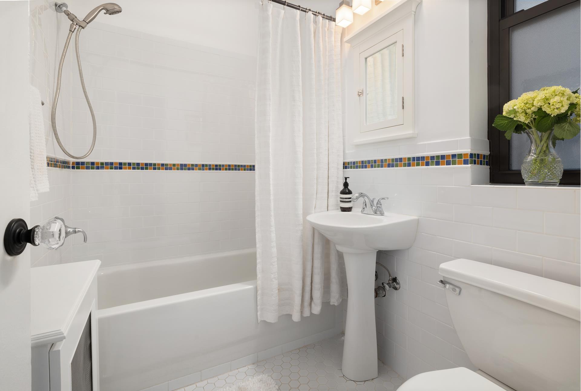 315 W 86TH Street 7E