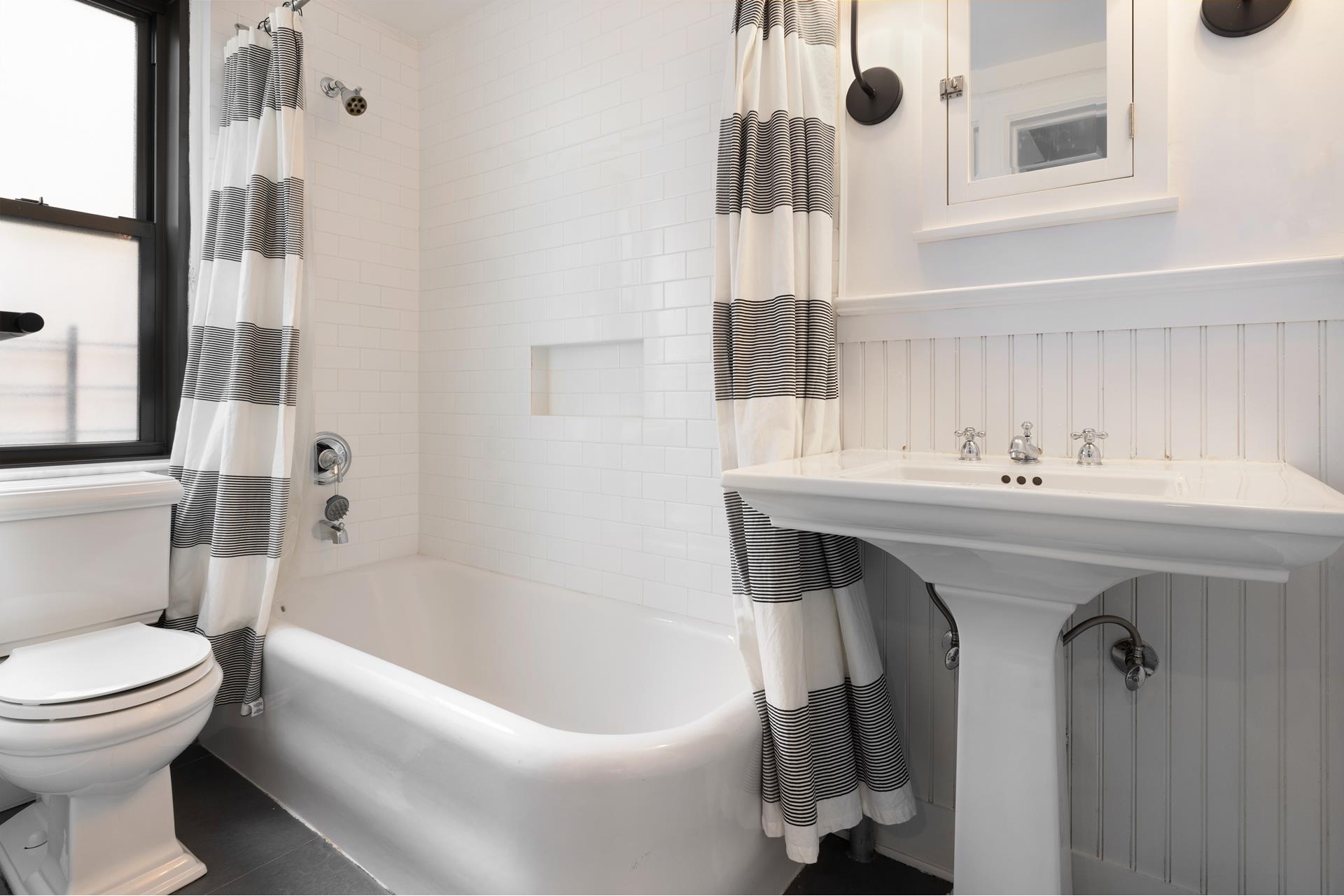 315 W 86TH Street 7E
