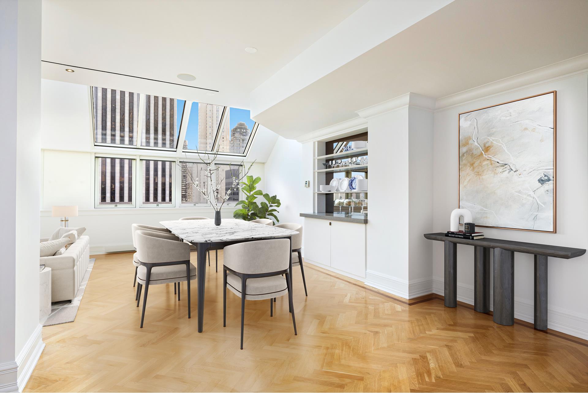 1 CENTRAL Park S PH11