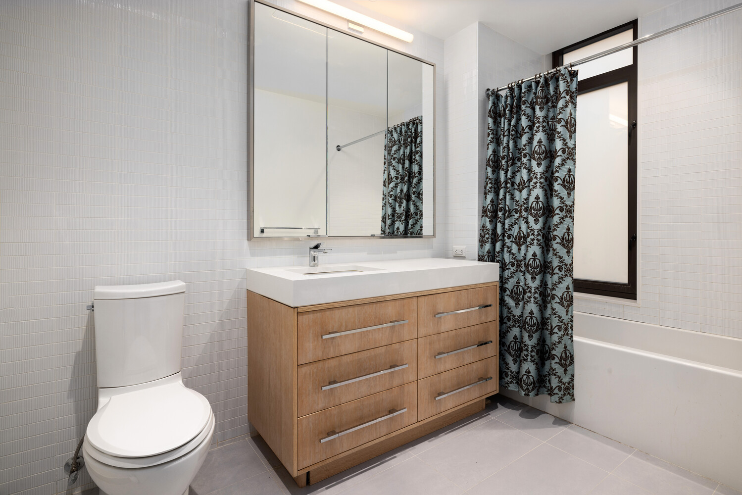 212 W 95TH Street 3B