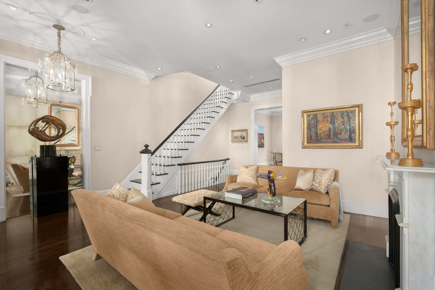 518 E 89TH Street