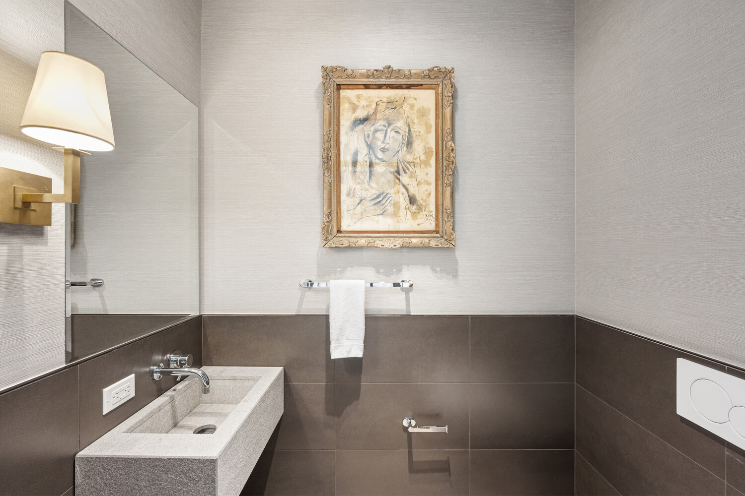 225 W 17TH Street 2A