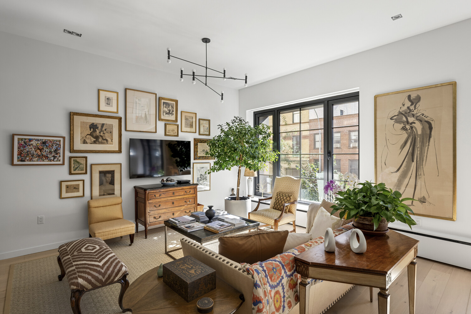 225 W 17TH Street 2A