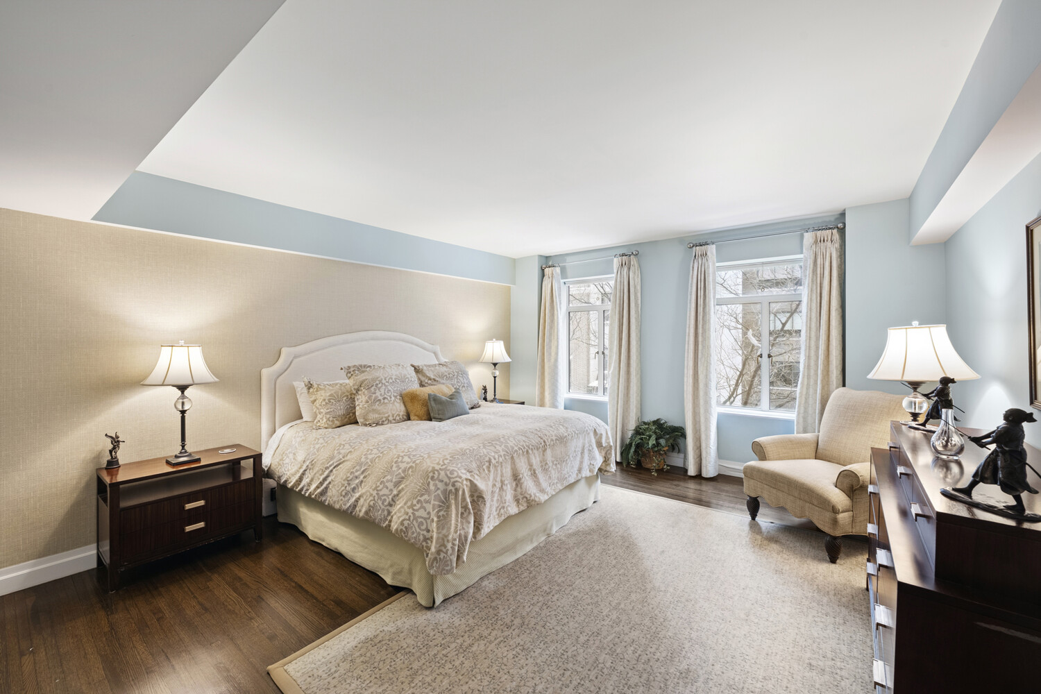 737 PARK Avenue 5C