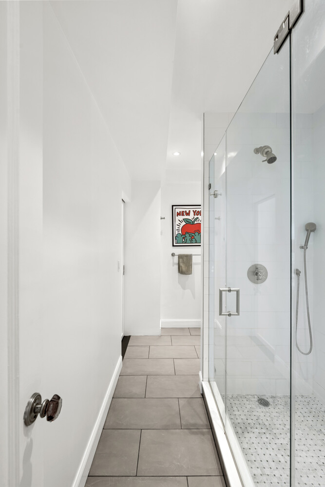 24 5TH Avenue 1609