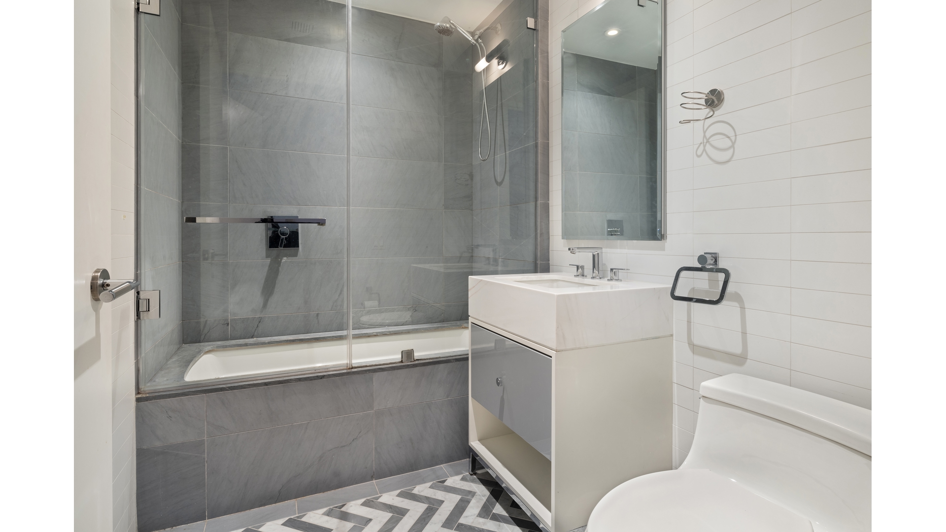 261 W 25TH Street 11A