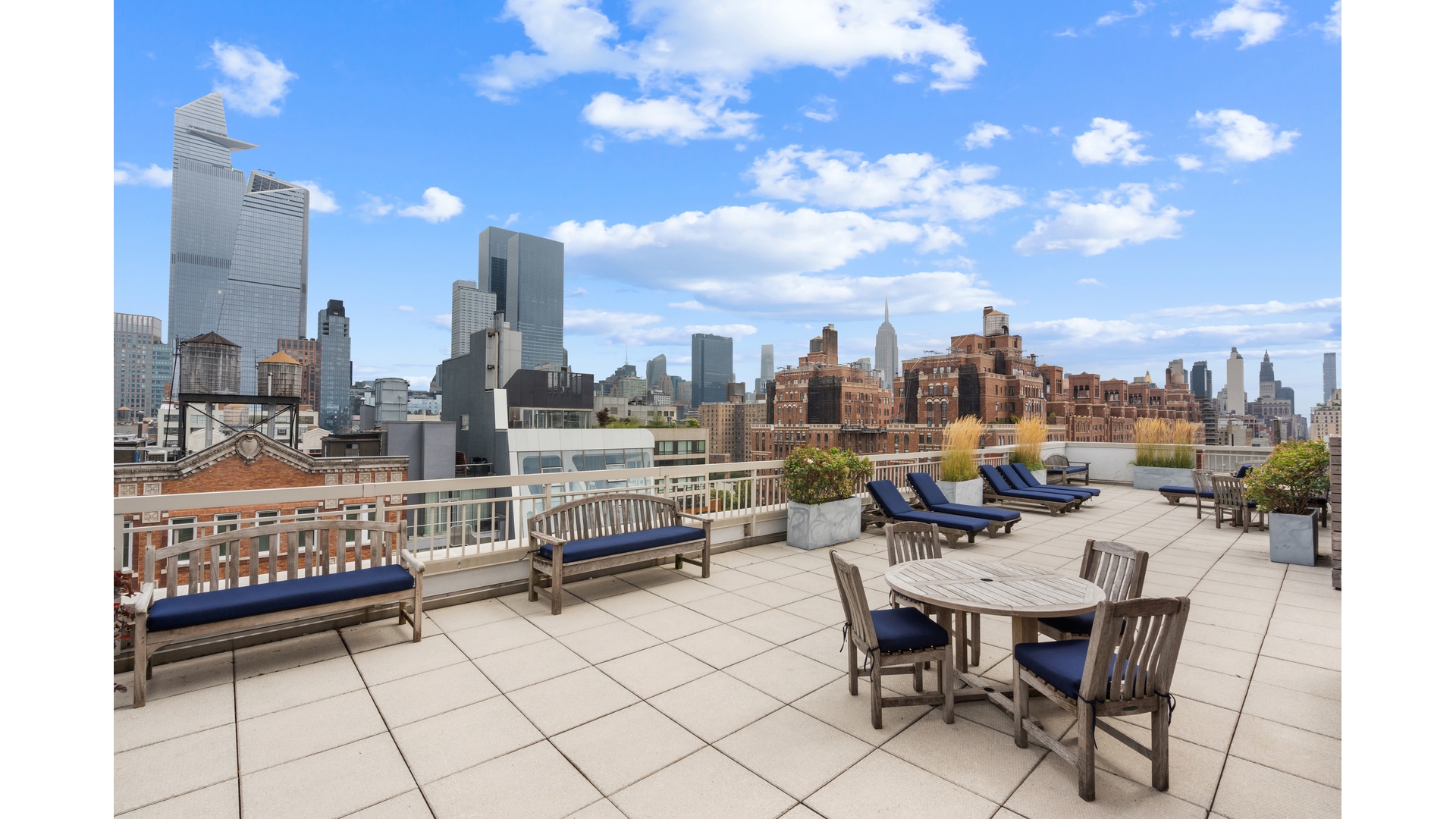 520 W 23RD Street 14A