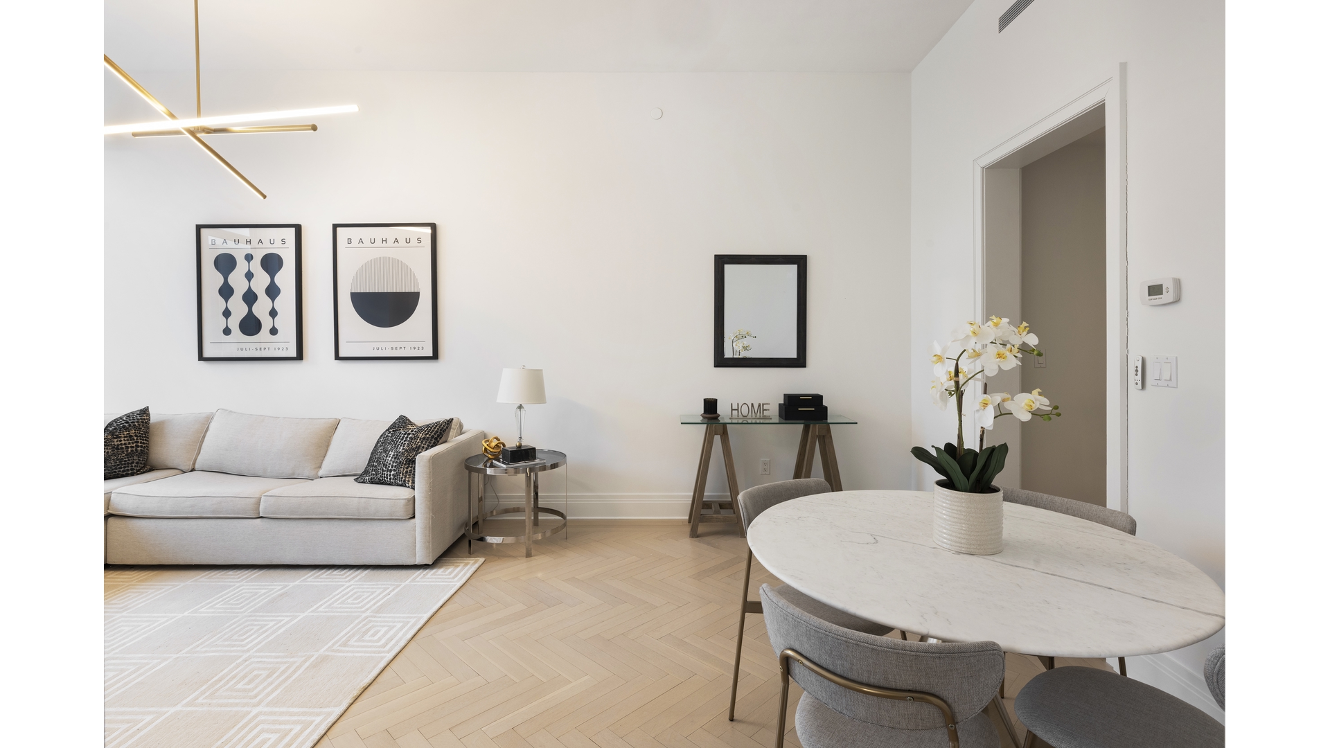 30 PARK Place 42C