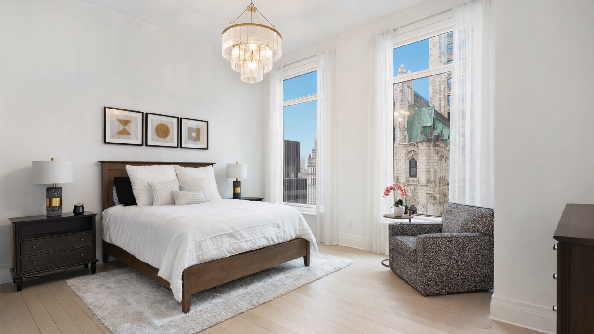 30 PARK Place 42C
