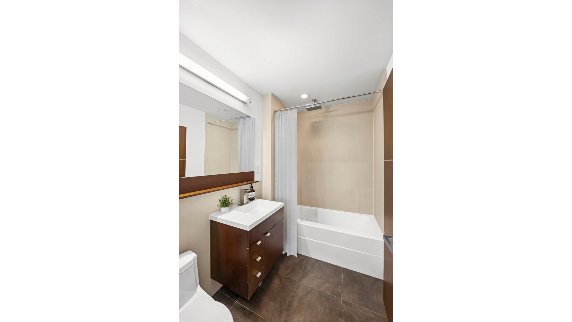 148 E 24TH Street 2A
