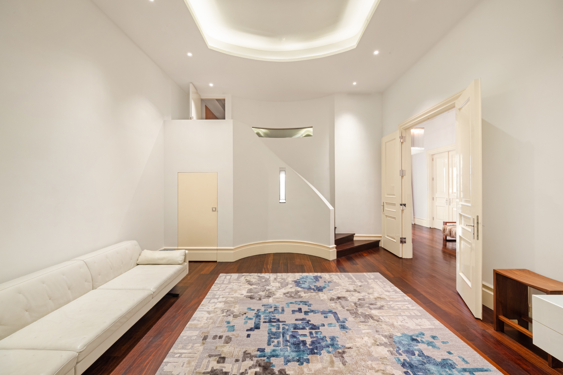 102 PRINCE Street 2NDFLOOR