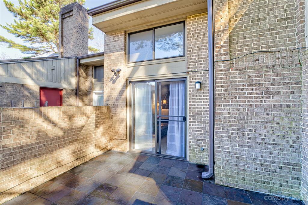 8063 Charter Oak Lane
