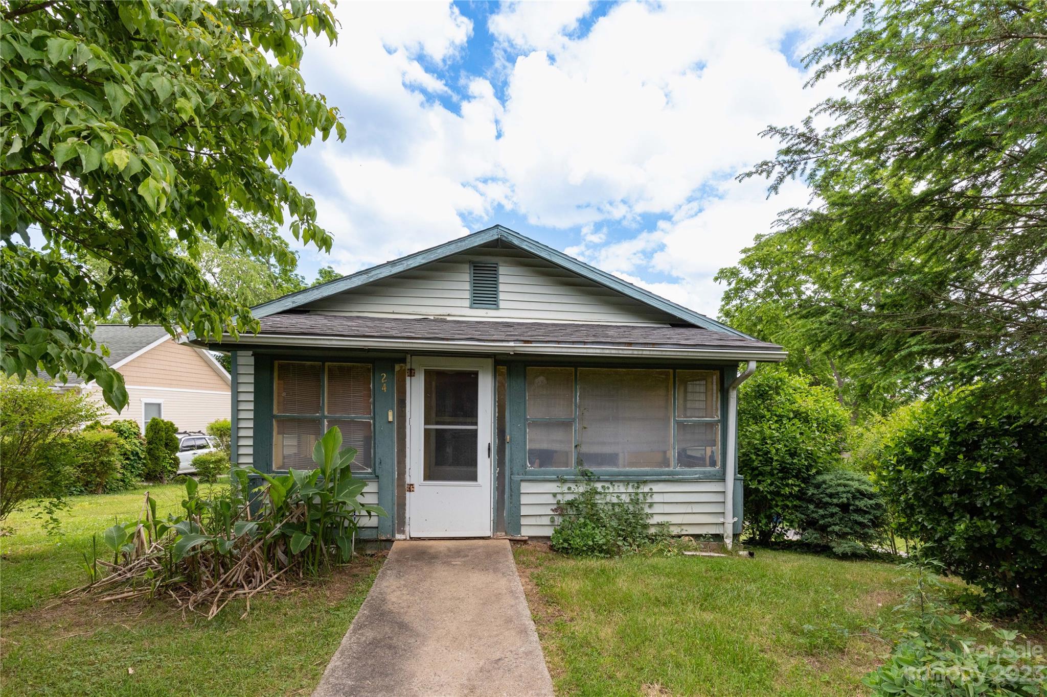 24 Ivy Street