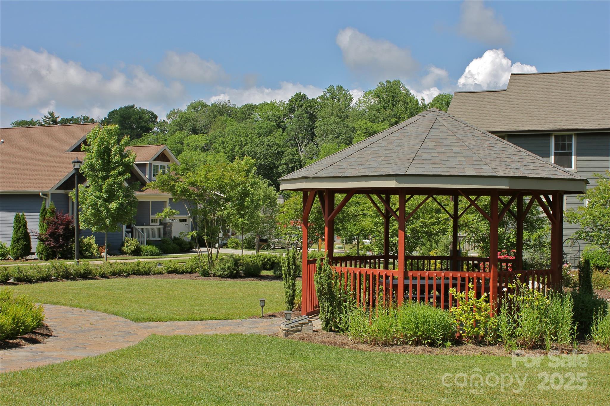 48 Creekside View Drive