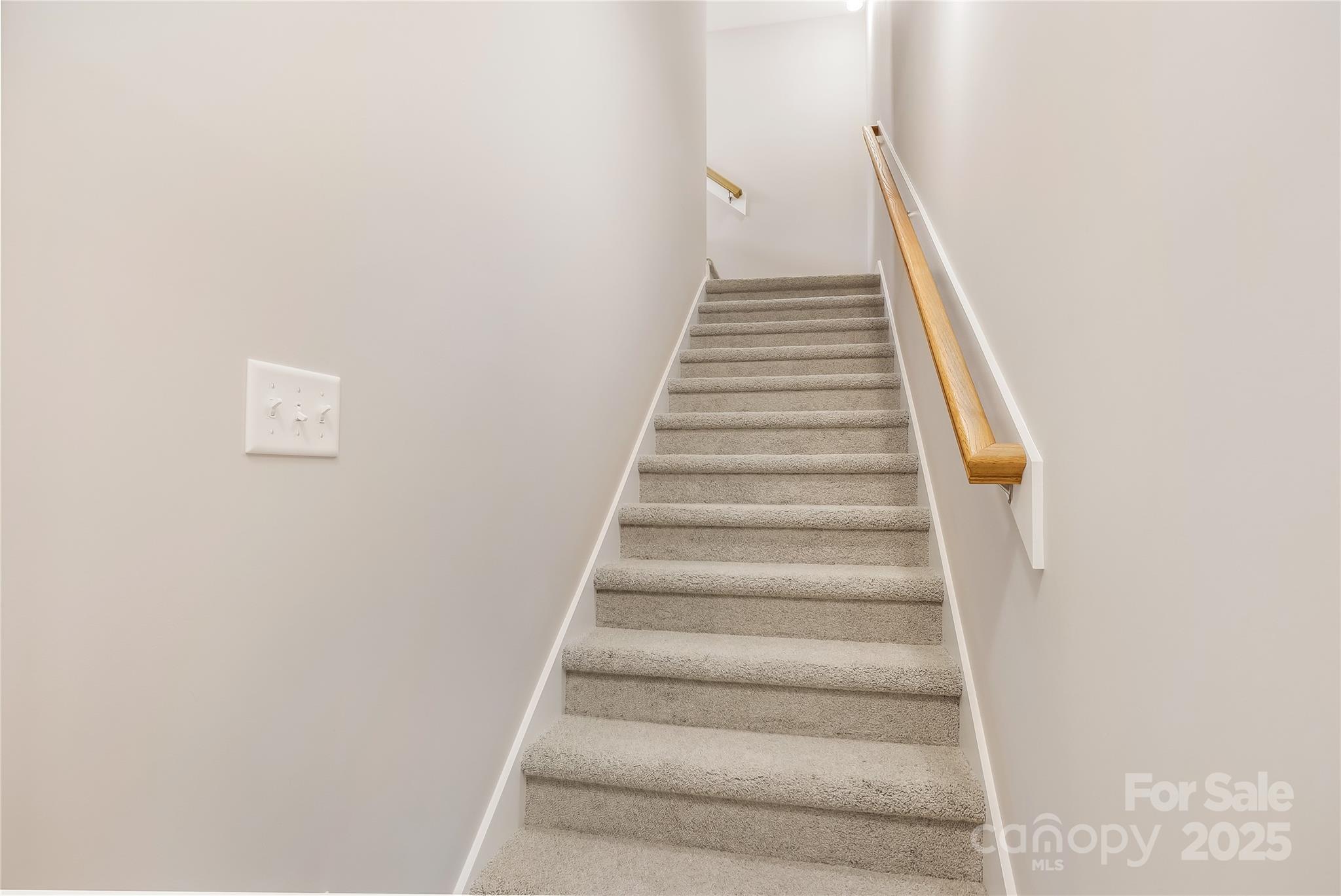 48 Creekside View Drive