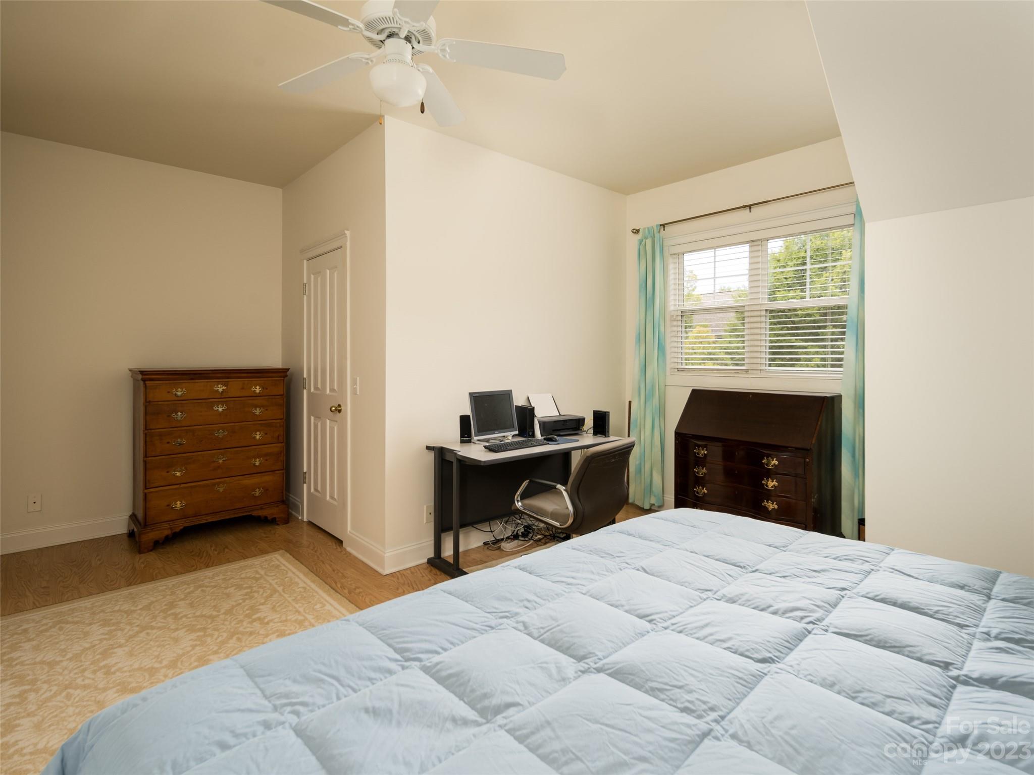 1320 Heathbrook Circle