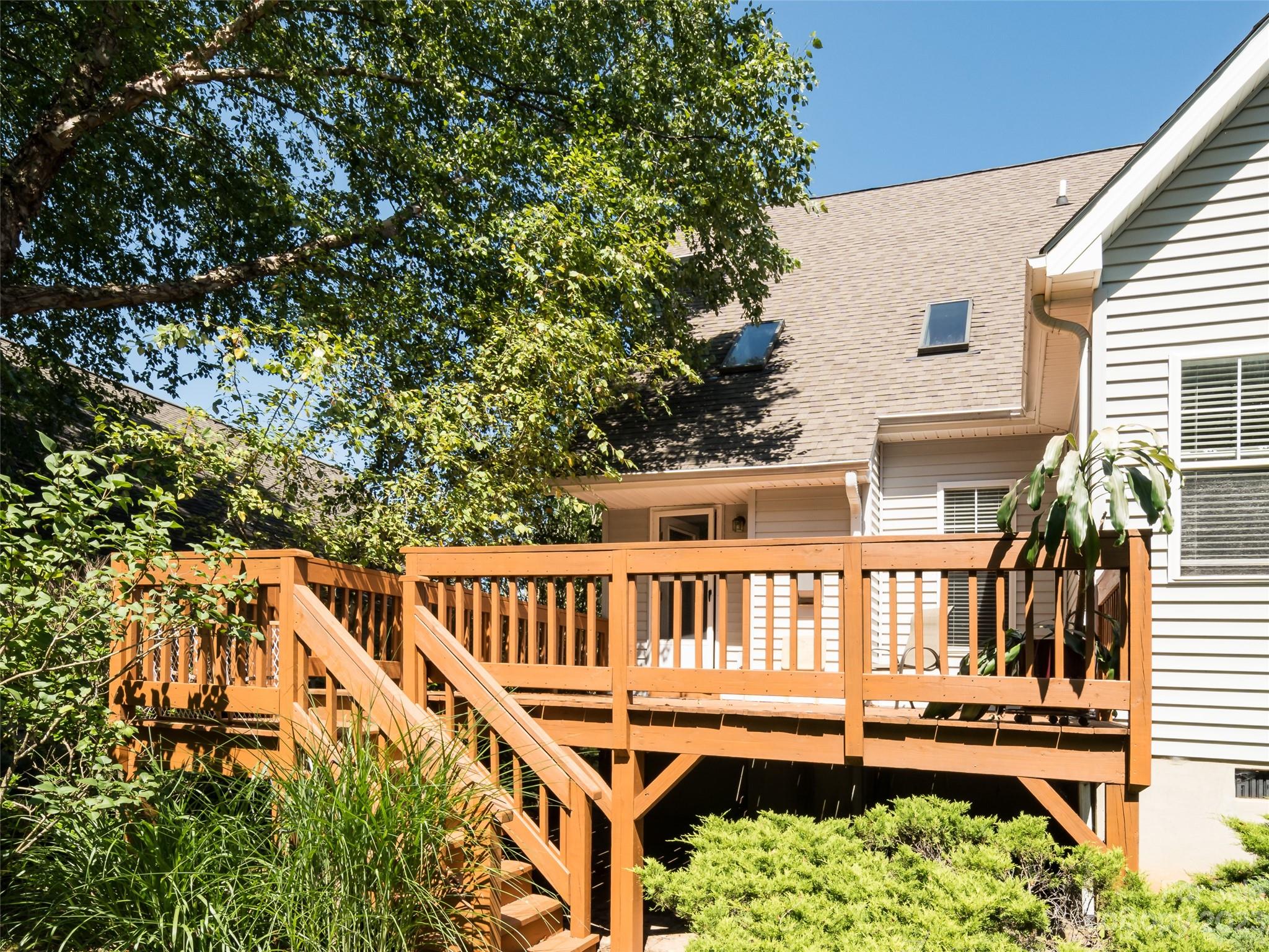 1320 Heathbrook Circle