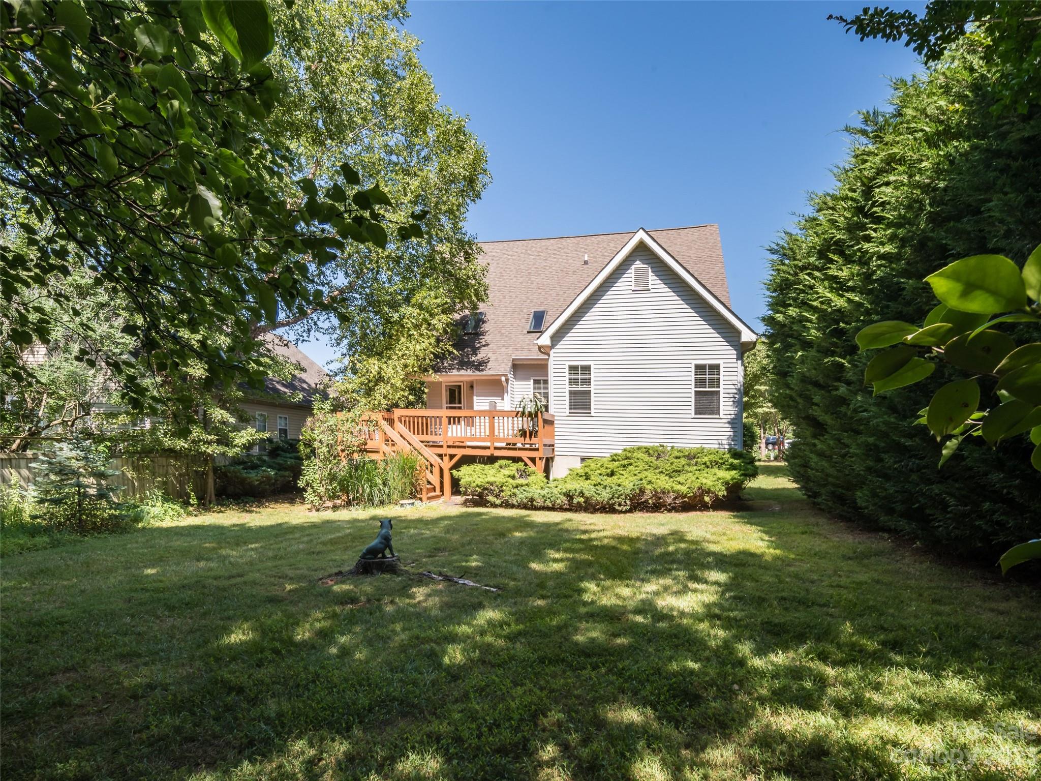 1320 Heathbrook Circle