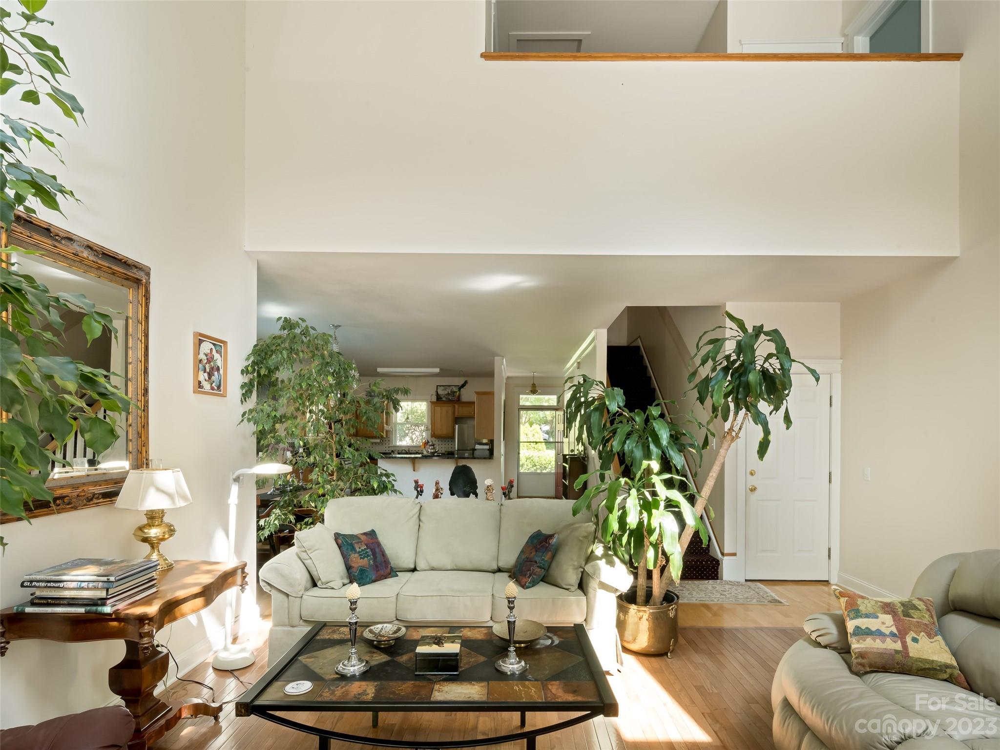 1320 Heathbrook Circle