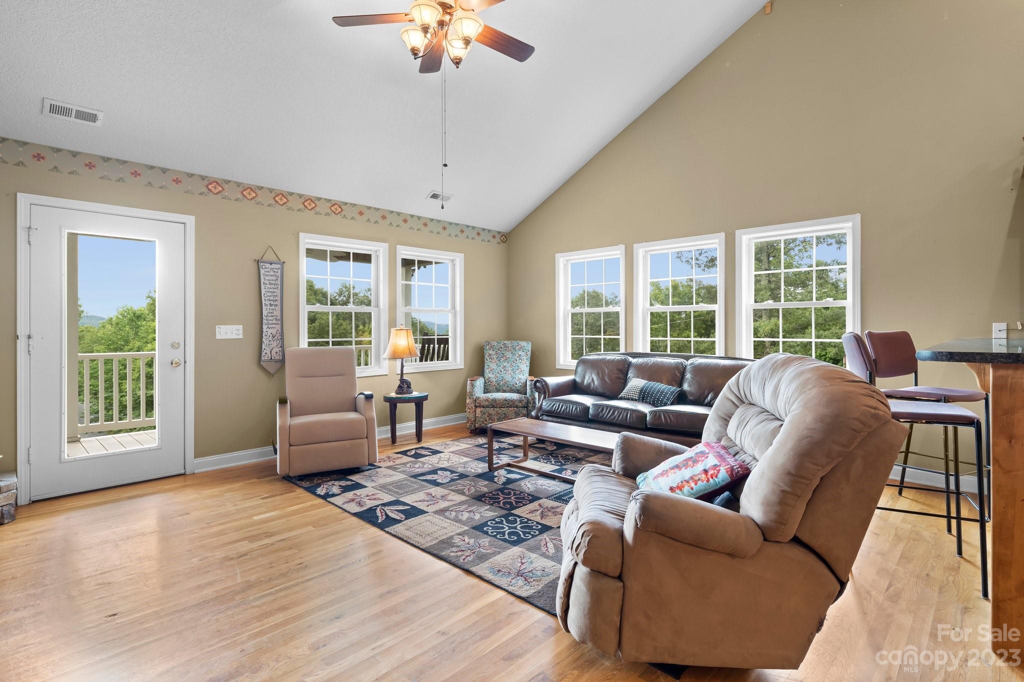 22 Autumn View Drive