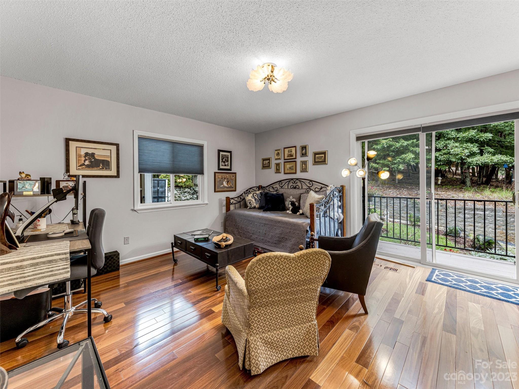 47 Chestnut Ridge Road