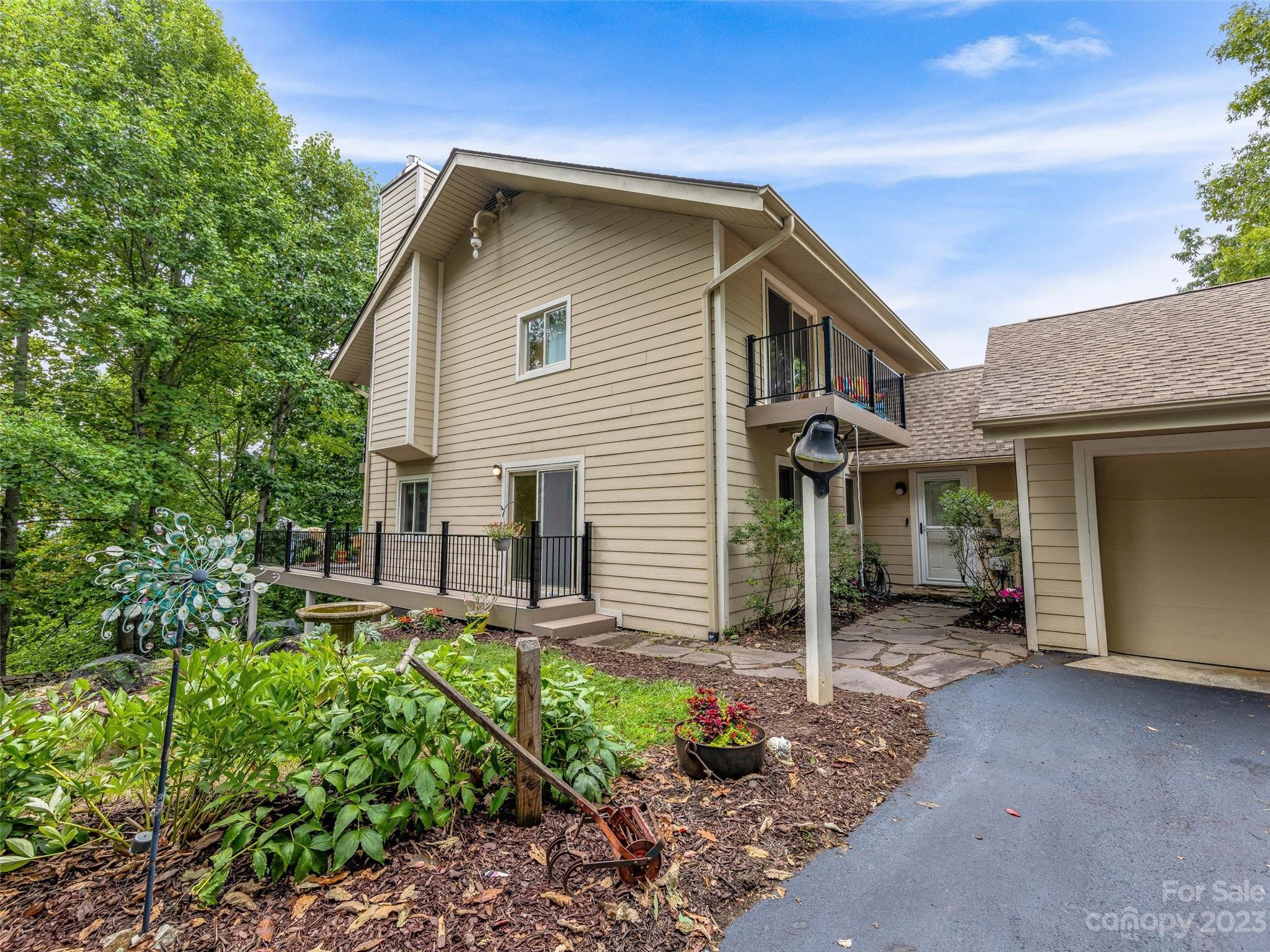 47 Chestnut Ridge Road