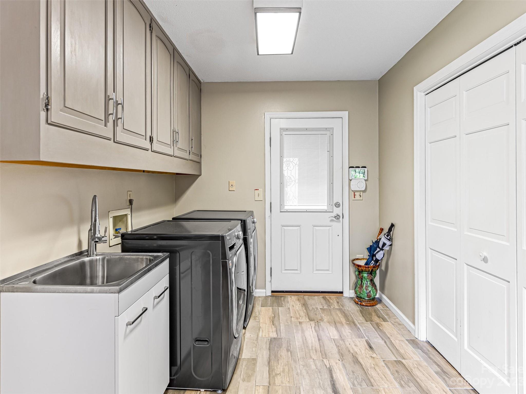 47 Chestnut Ridge Road