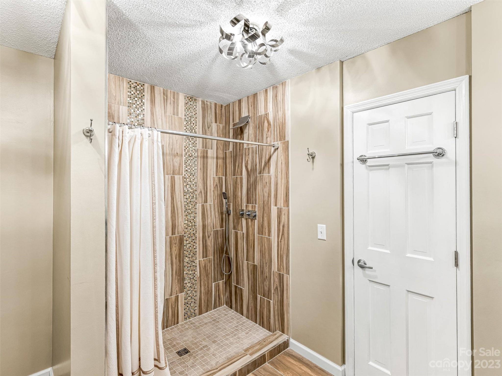 47 Chestnut Ridge Road