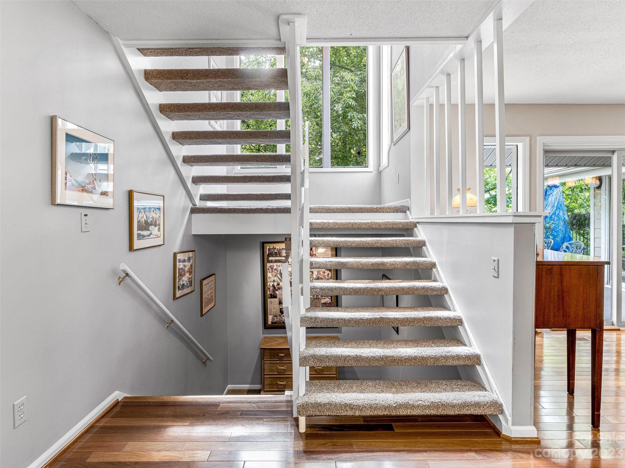 47 Chestnut Ridge Road