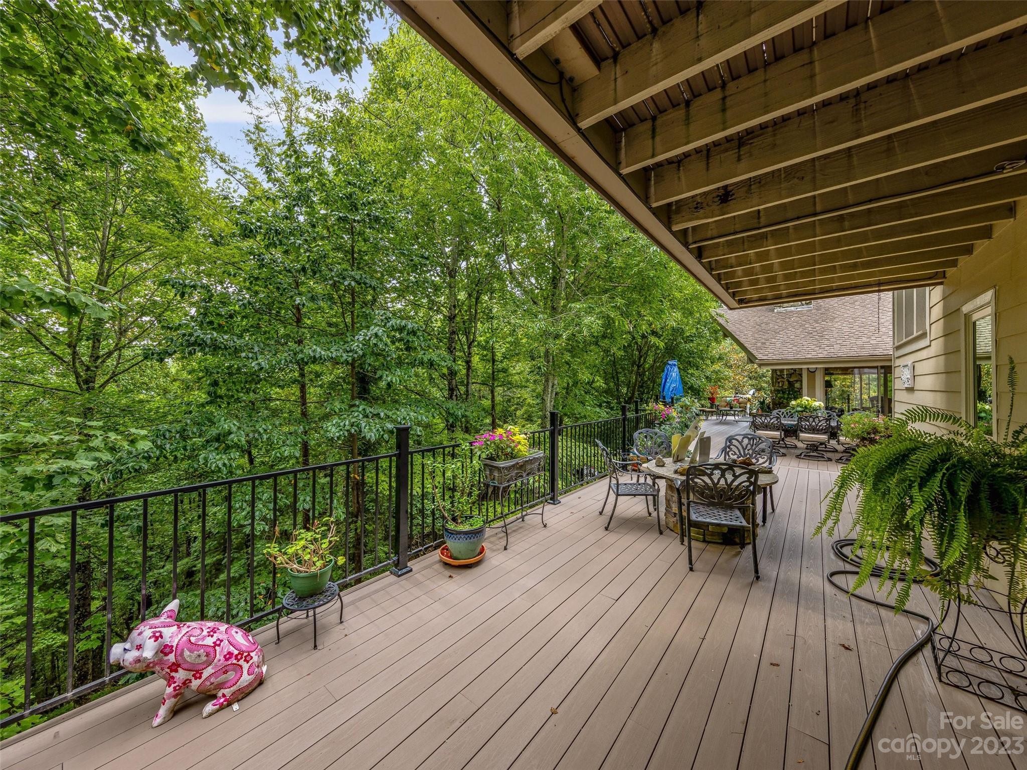 47 Chestnut Ridge Road