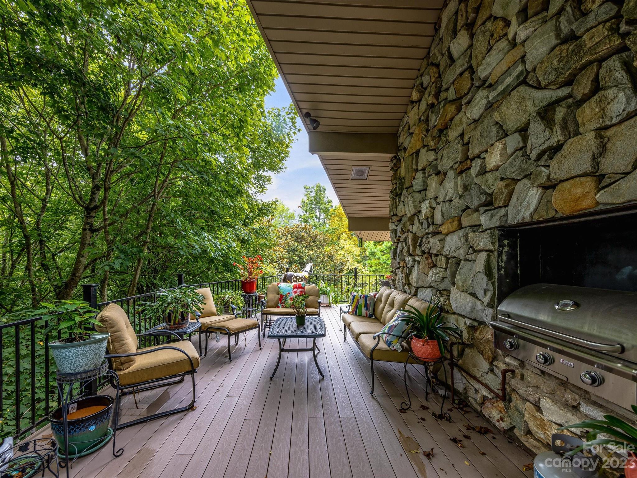 47 Chestnut Ridge Road