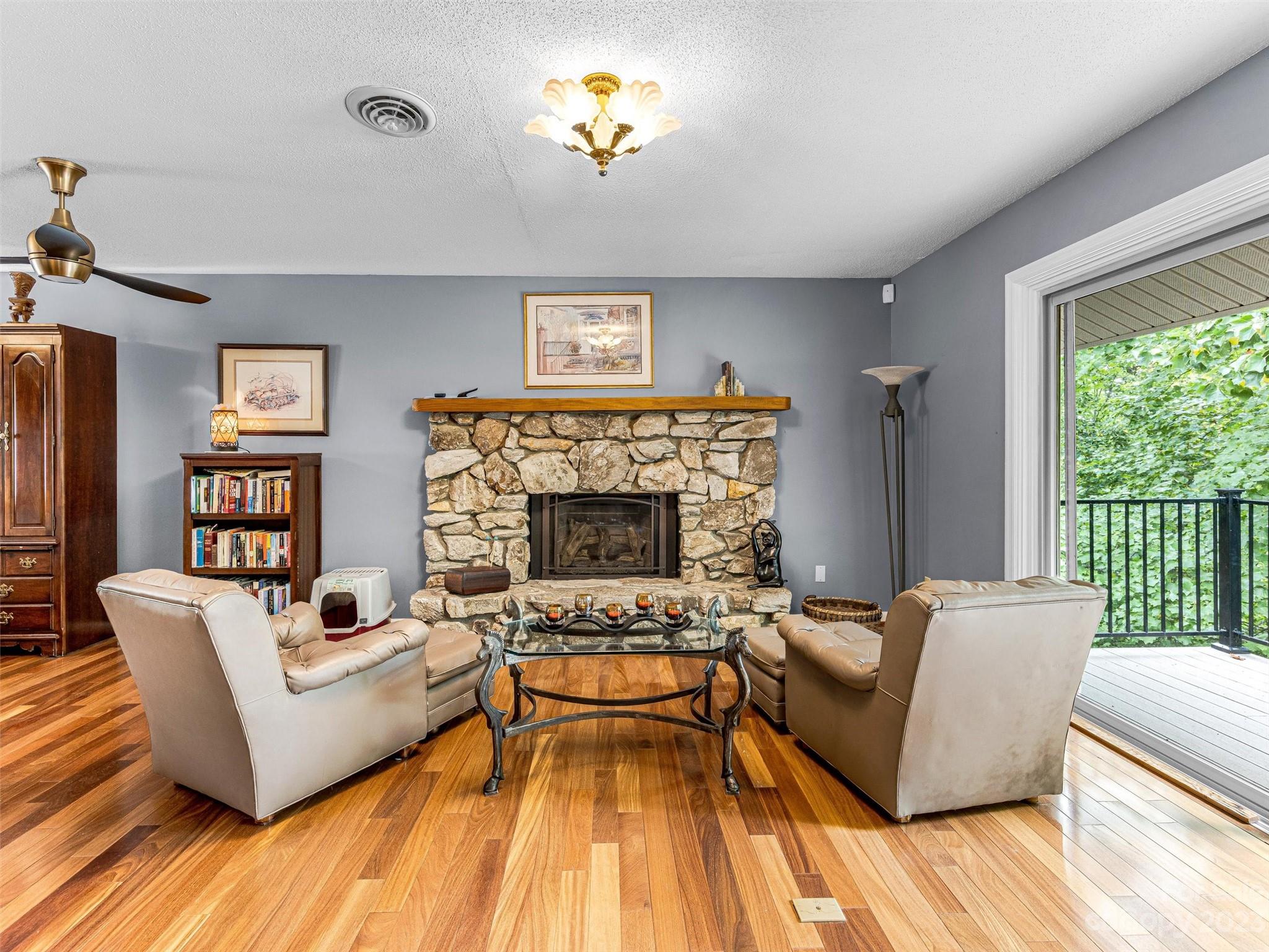 47 Chestnut Ridge Road