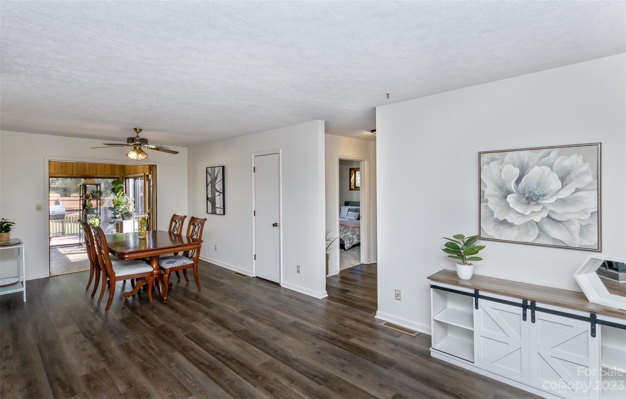 65 S Greenwood Forest Drive