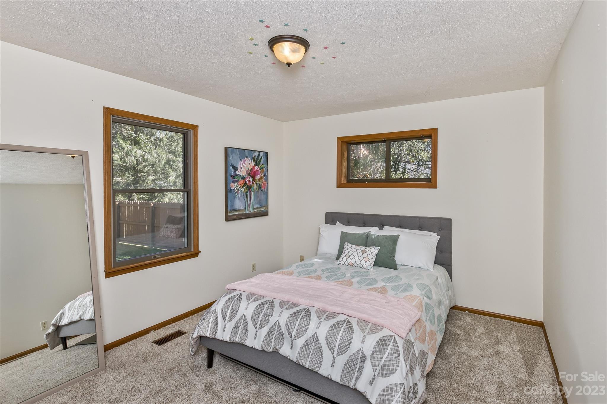 65 S Greenwood Forest Drive