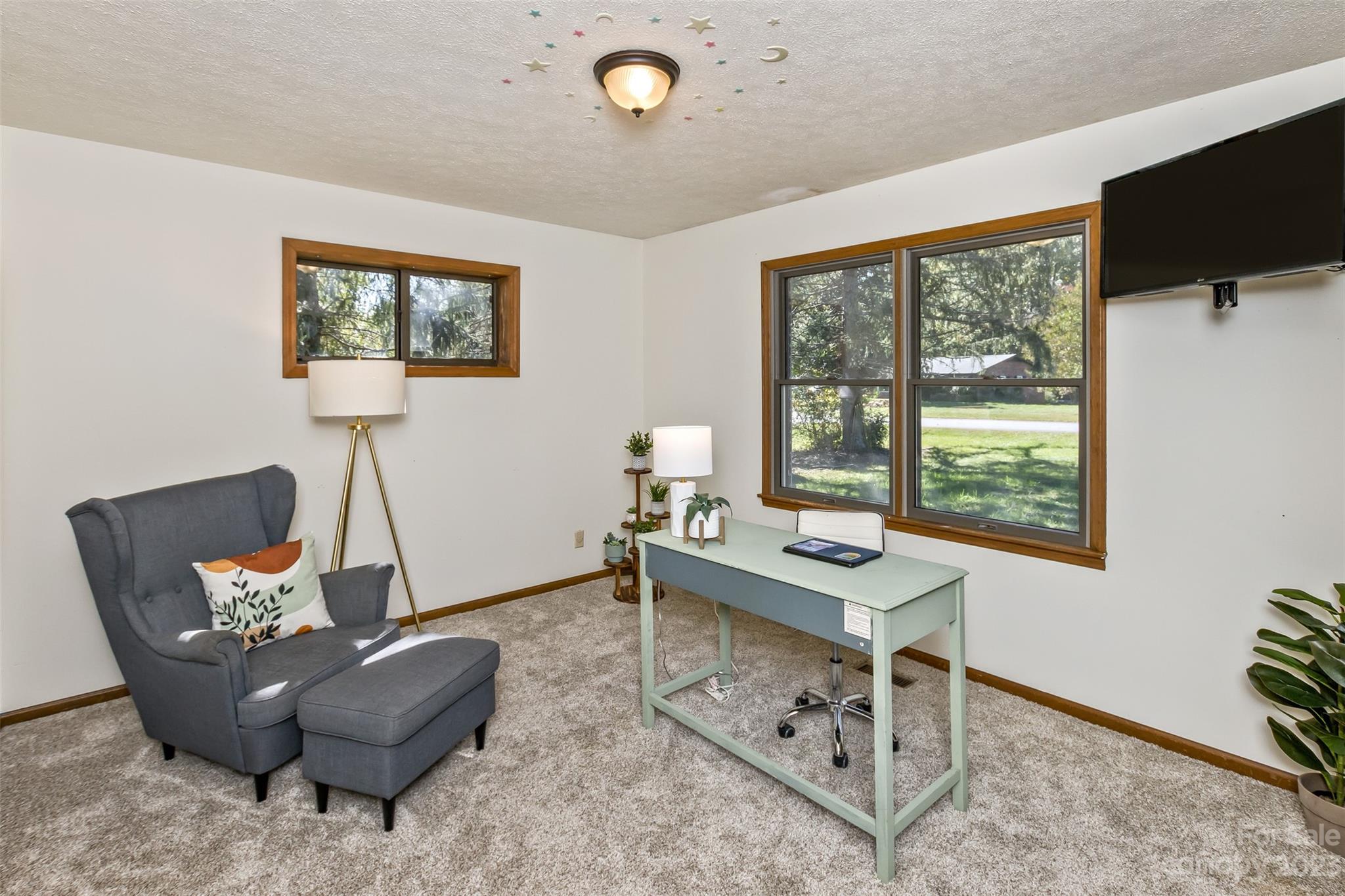 65 S Greenwood Forest Drive